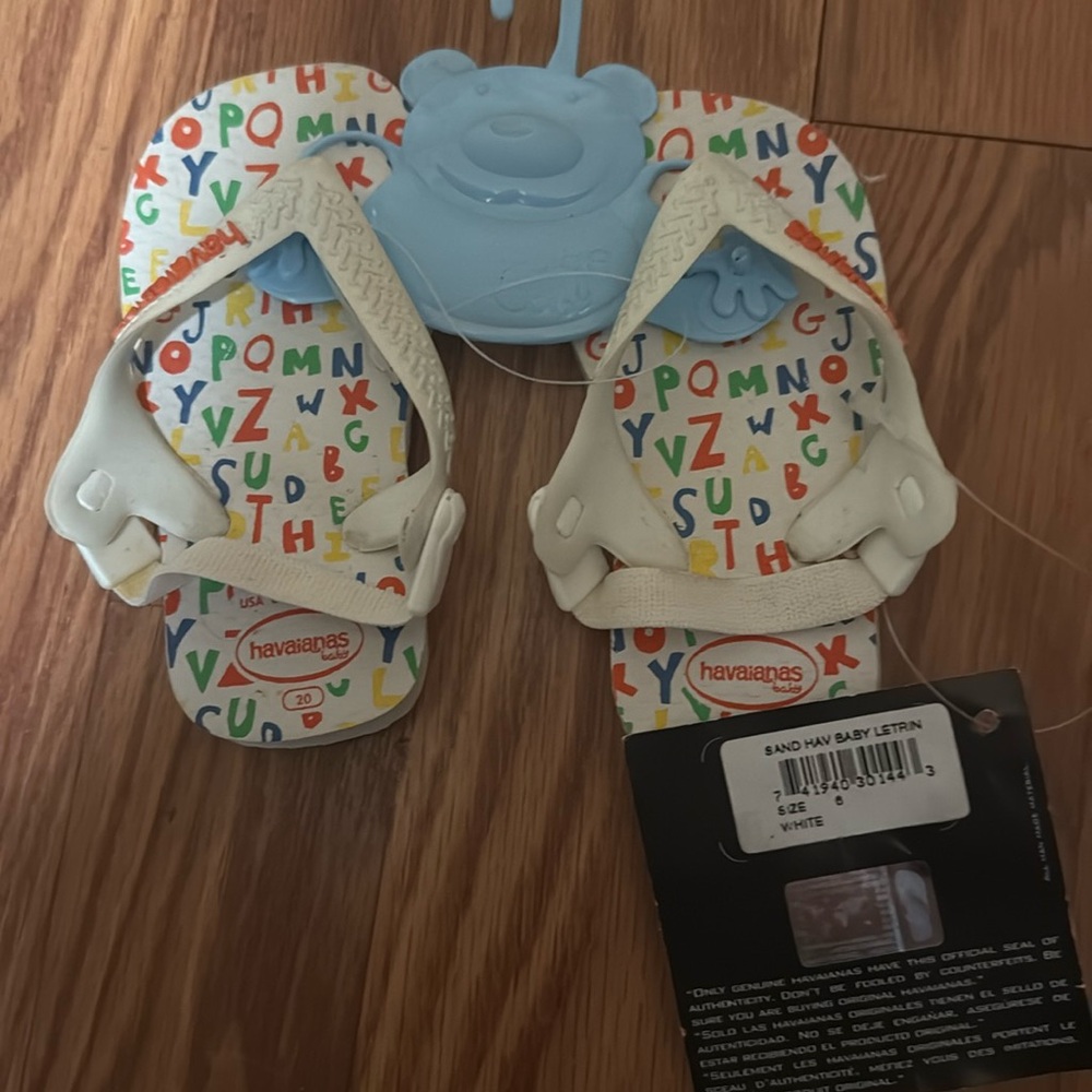 Baby Havaianas new with tags size 6C